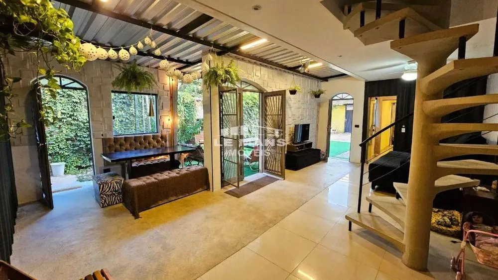 Casa, 3 quartos, 89 m² - Foto 2
