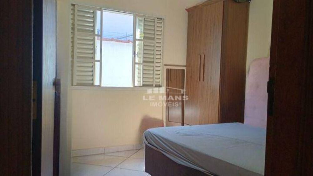 Casa à venda com 2 quartos, 77m² - Foto 5