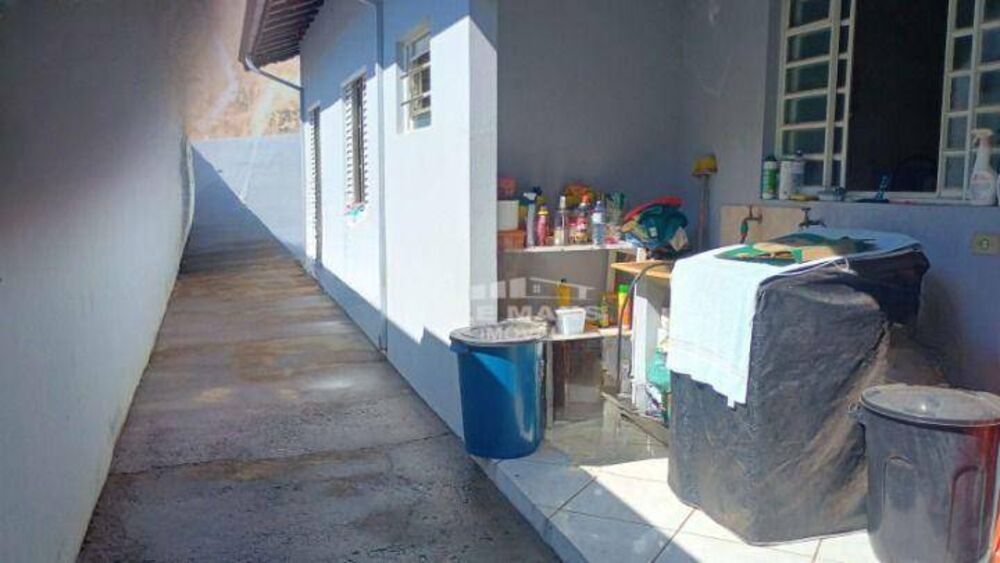 Casa à venda com 2 quartos, 77m² - Foto 9