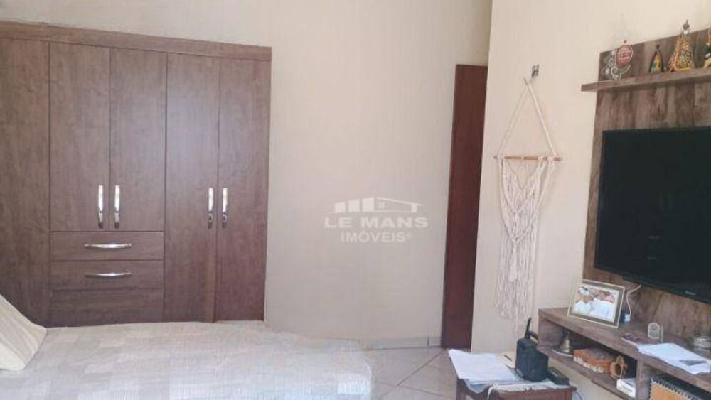 Casa à venda com 2 quartos, 77m² - Foto 6