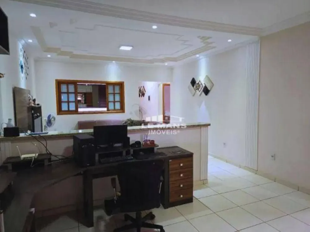 Casa, 3 quartos, 157 m² - Foto 2