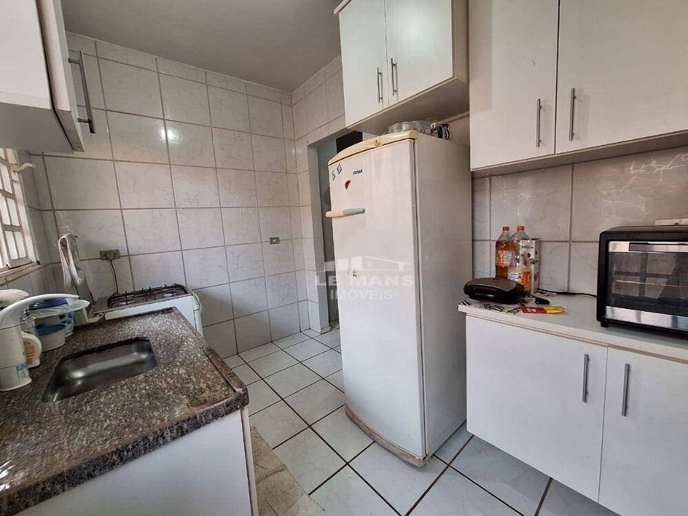 Casa à venda com 2 quartos, 73m² - Foto 4