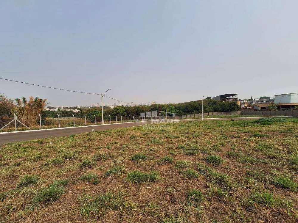 Loteamento e Condomínio, 400 m² - Foto 1