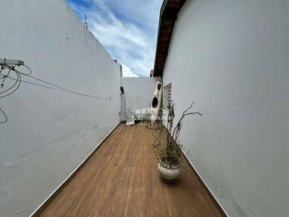 Casa à venda com 3 quartos, 137m² - Foto 12