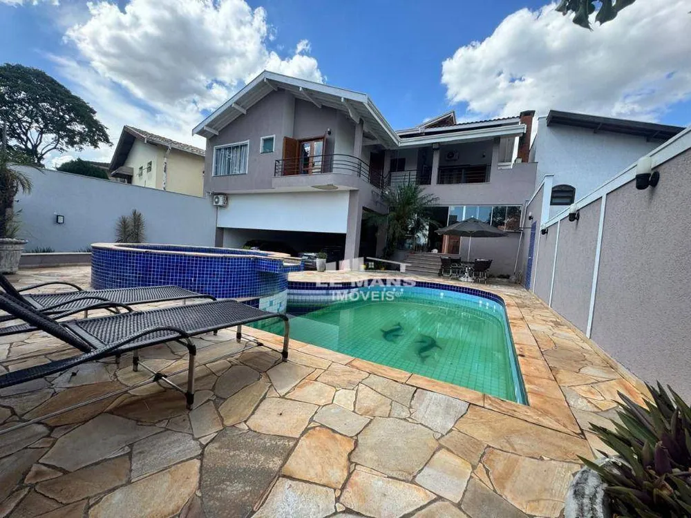 Casa, 3 quartos, 443 m² - Foto 1