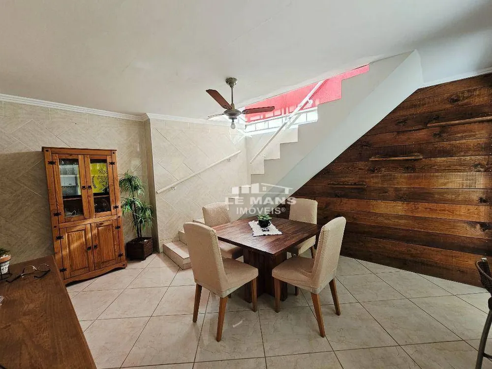Casa, 3 quartos, 220 m² - Foto 8