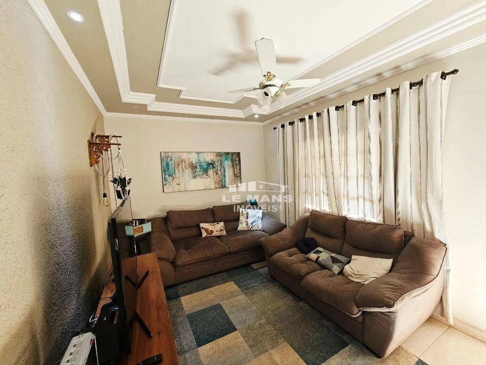 Casa, 3 quartos, 220 m² - Foto 3