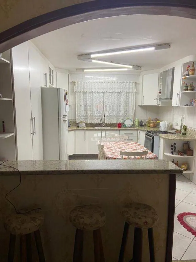 Casa, 3 quartos, 230 m² - Foto 2