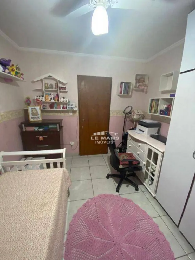 Casa, 3 quartos, 230 m² - Foto 4