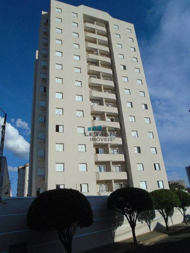 Apartamento à venda com 3 quartos, 98m² - Foto 2