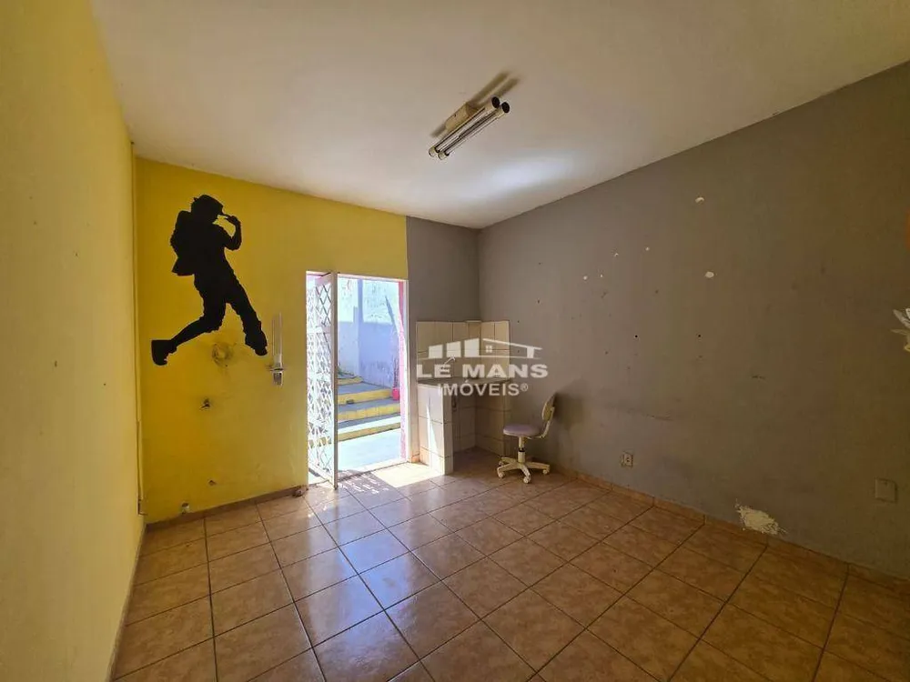 Casa, 2 quartos, 227 m² - Foto 8