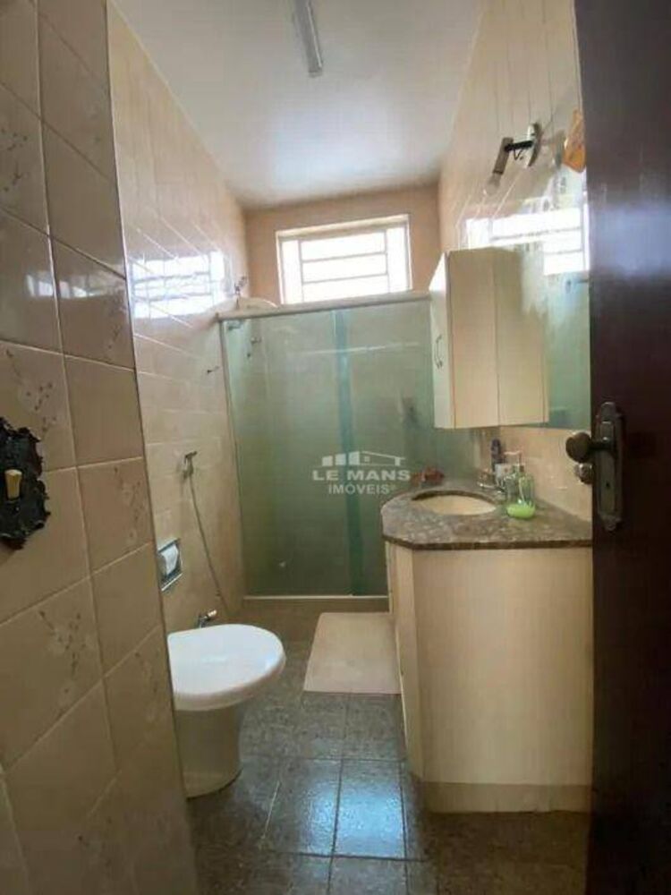 Casa à venda com 5 quartos, 283m² - Foto 3