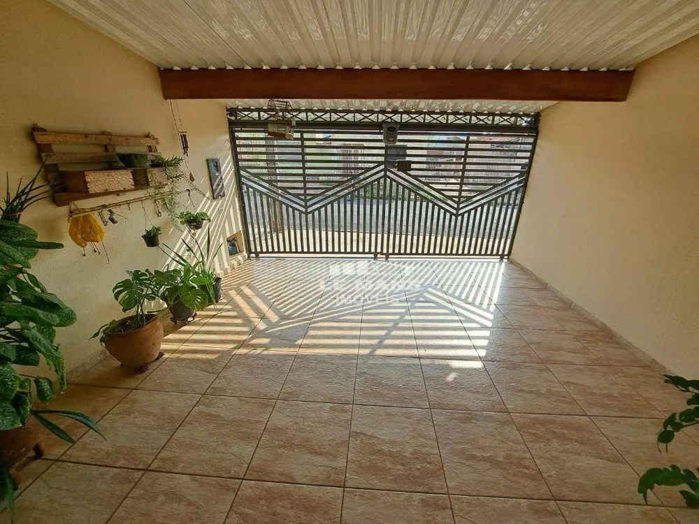 Casa, 3 quartos, 200 m² - Foto 2