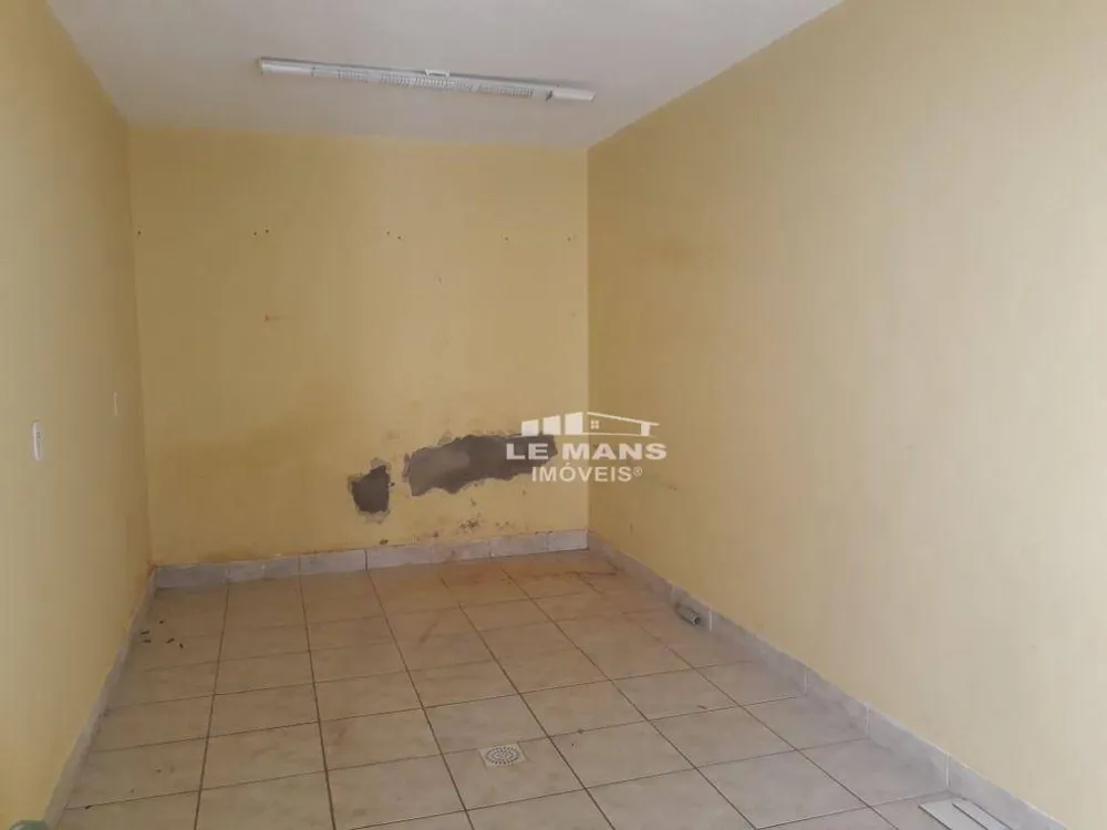 Casa, 3 quartos, 411 m² - Foto 2