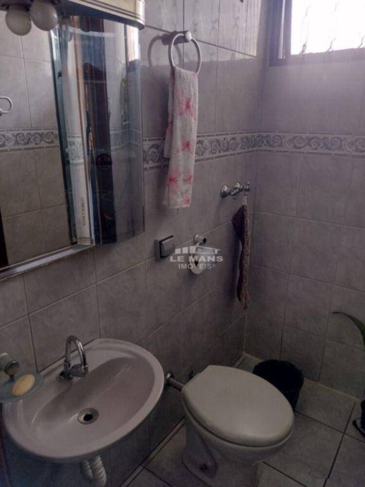 Casa, 3 quartos, 240 m² - Foto 4