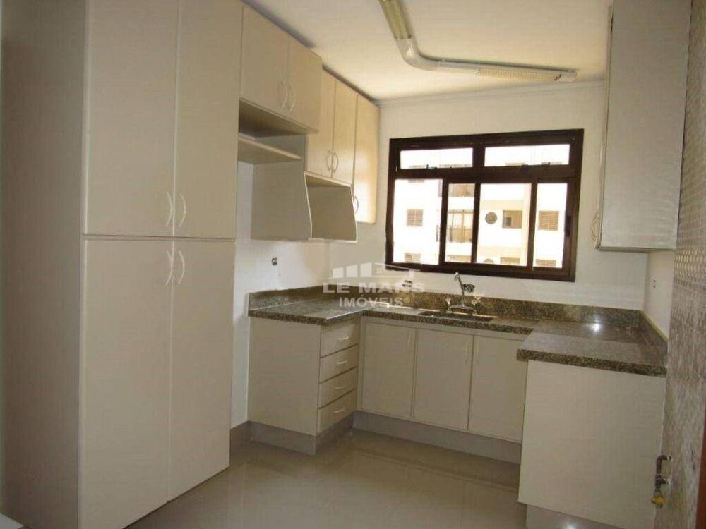 Apartamento à venda com 3 quartos, 126m² - Foto 3