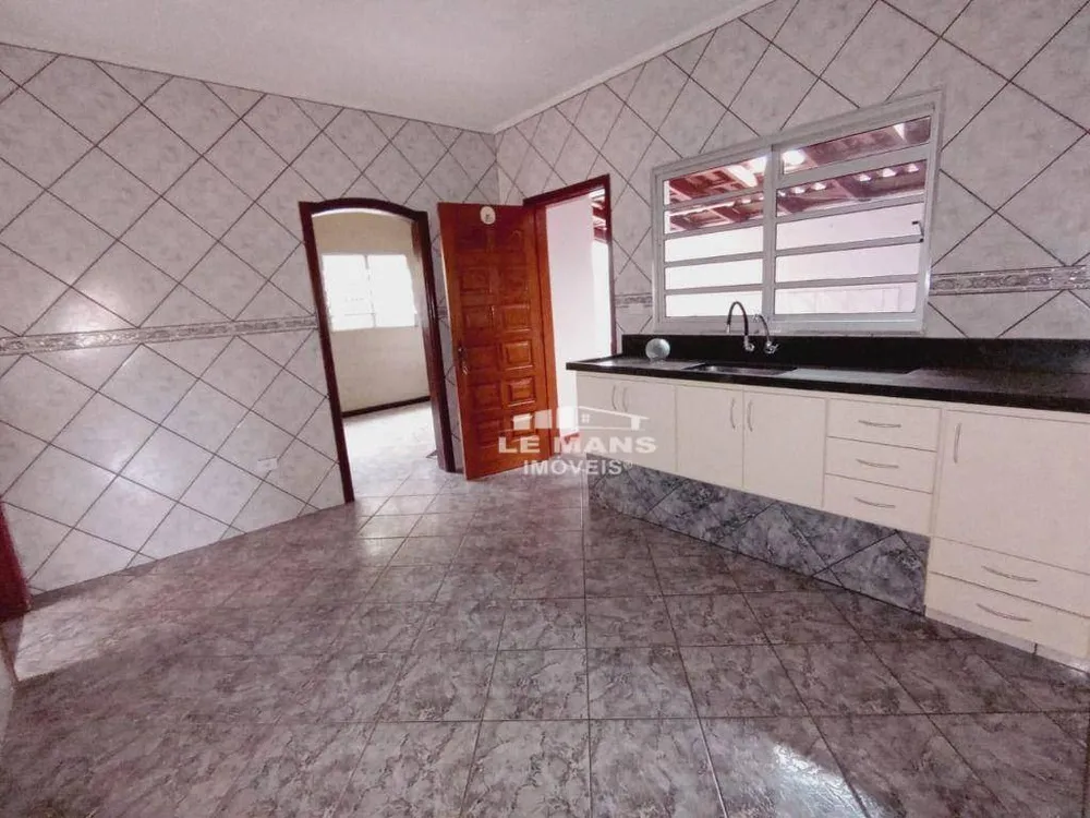 Casa, 3 quartos, 70 m² - Foto 1