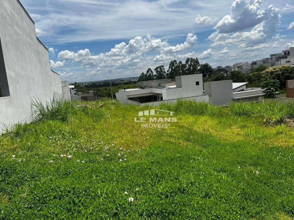 Loteamento e Condomínio, 260 m² - Foto 1
