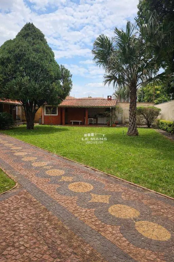 Casa, 4 quartos, 220 m² - Foto 1