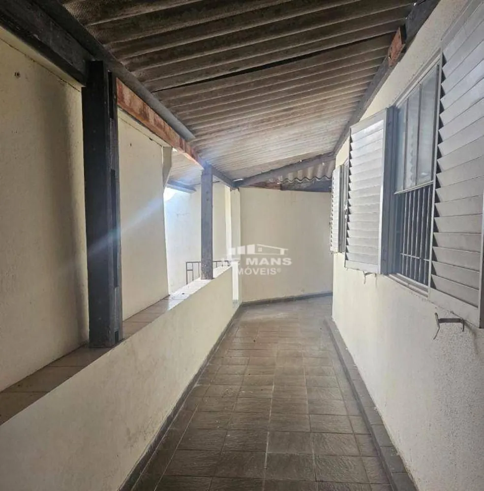 Casa, 3 quartos, 233 m² - Foto 1