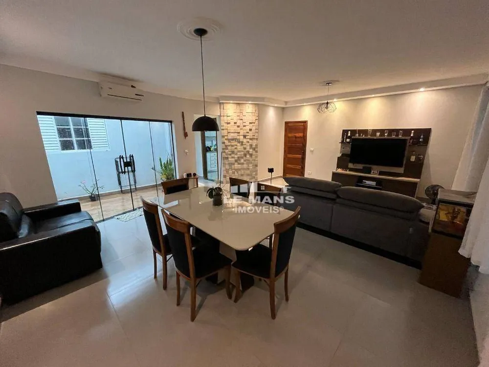 Casa, 3 quartos, 50 m² - Foto 1