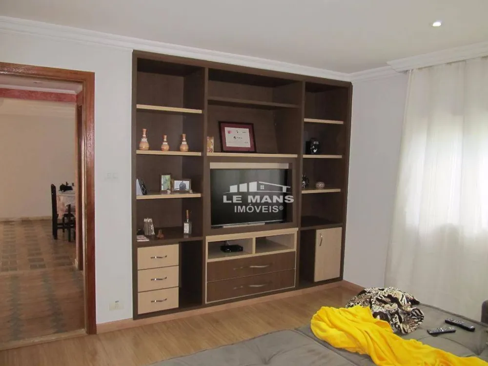 Casa, 3 quartos, 210 m² - Foto 2