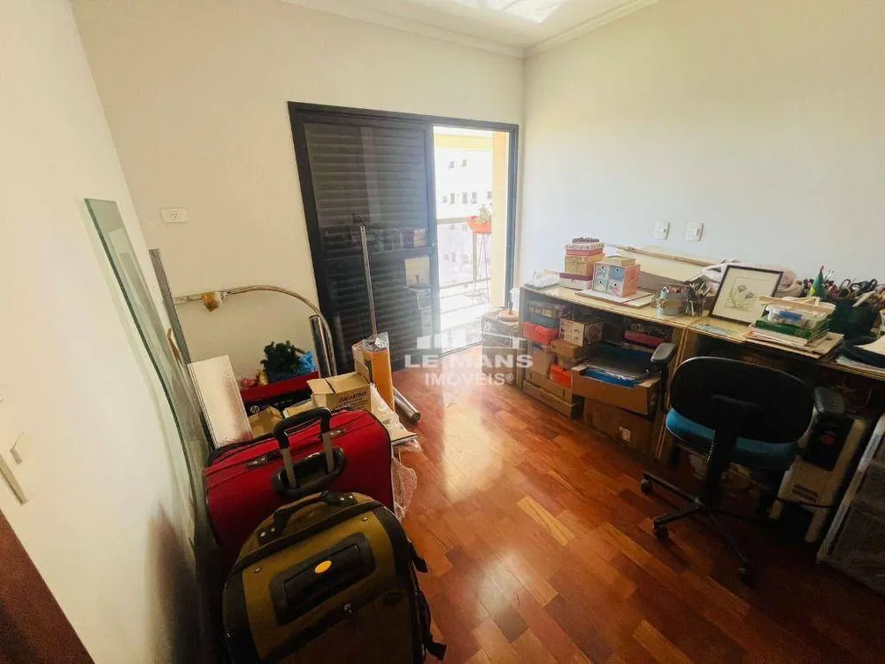 Apartamento, 3 quartos, 136 m² - Foto 2