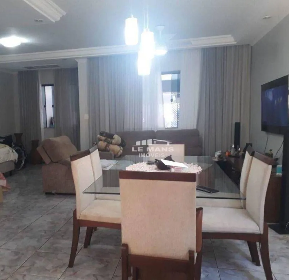 Casa, 3 quartos, 175 m² - Foto 3