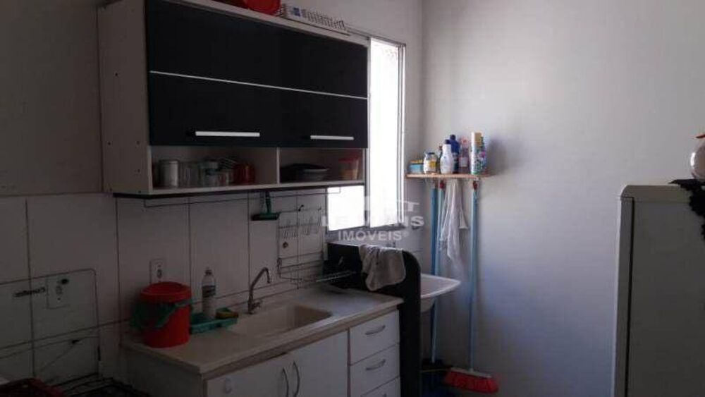 Apartamento à venda com 2 quartos, 46m² - Foto 3