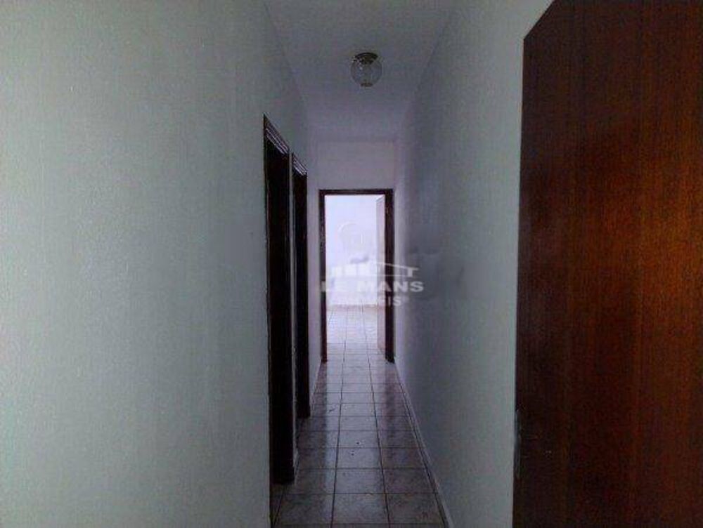 Casa à venda com 2 quartos, 87m² - Foto 9