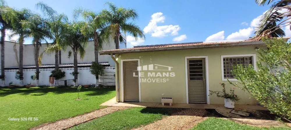 Chácara, 3 quartos, 1250 m² - Foto 11