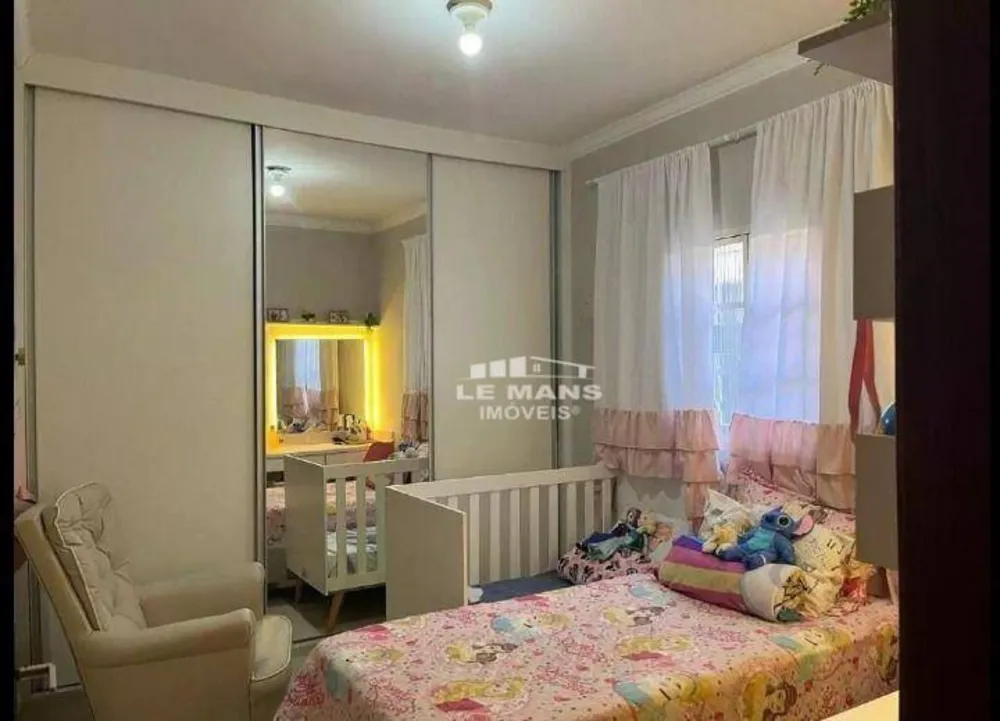 Casa, 3 quartos, 162 m² - Foto 4