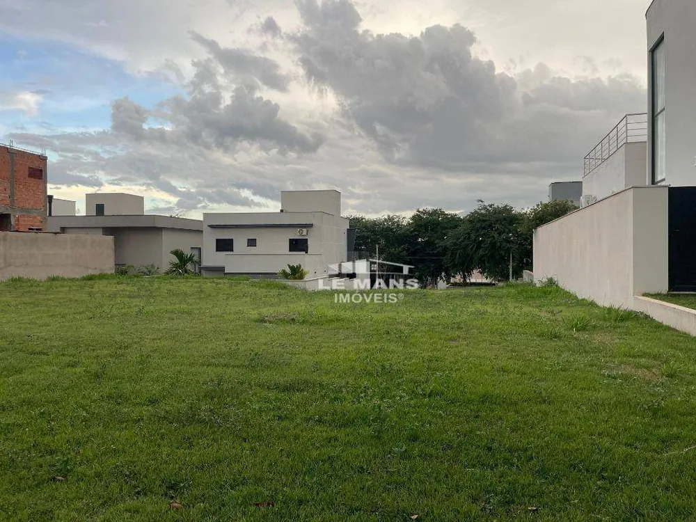 Loteamento e Condomínio, 306 m² - Foto 1