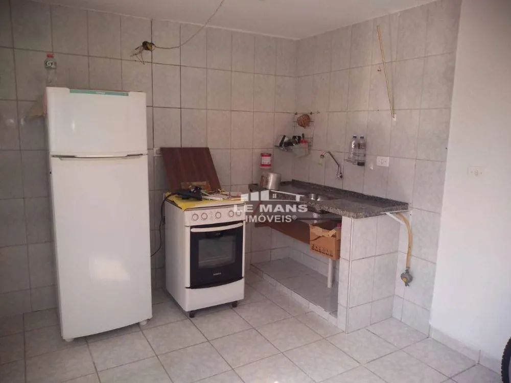 Casa, 4 quartos, 202 m² - Foto 2