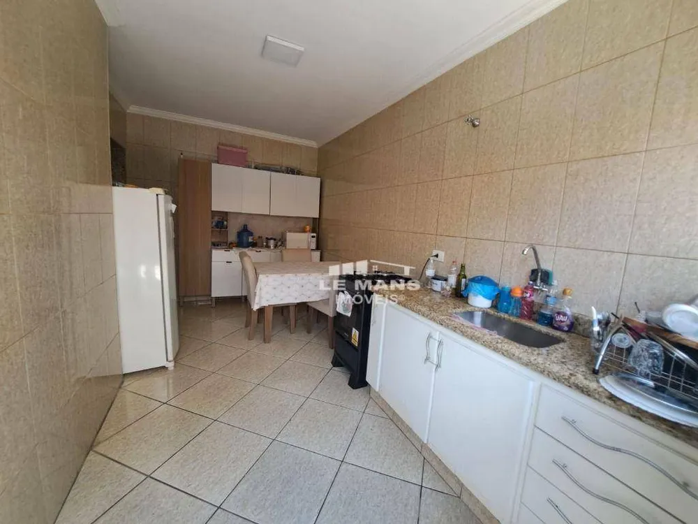Casa, 3 quartos, 197 m² - Foto 6