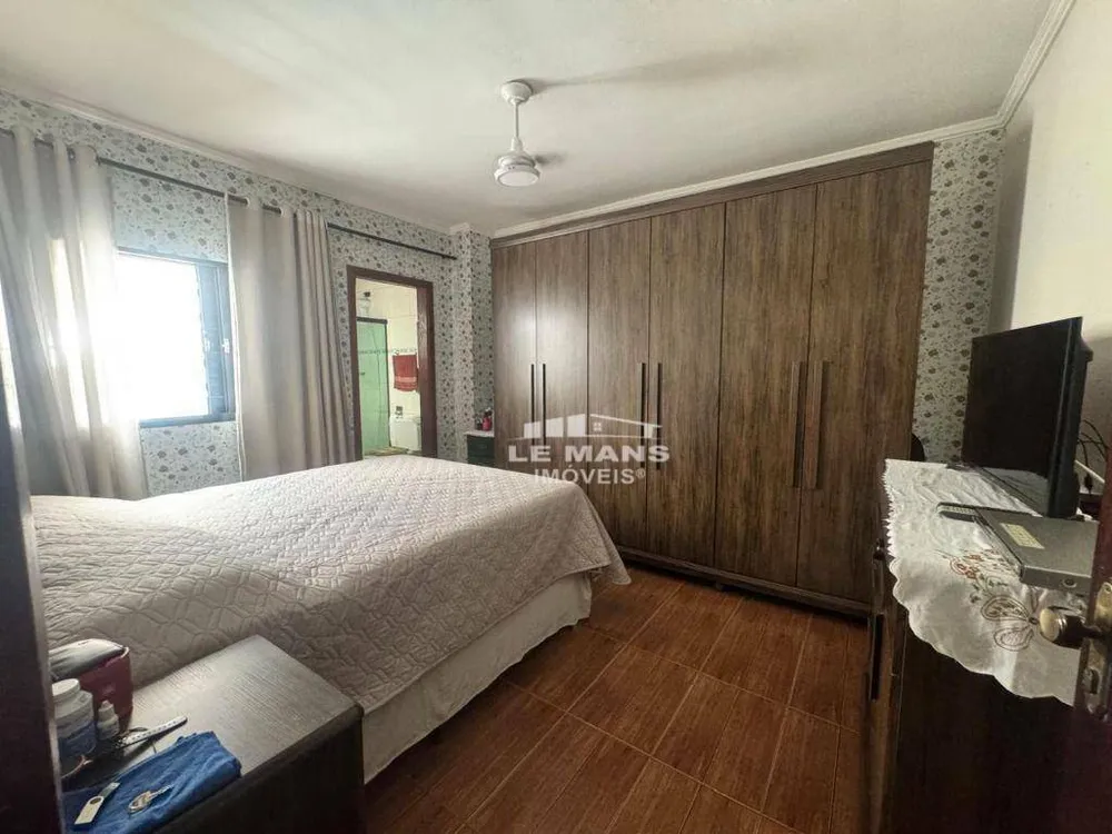 Casa, 3 quartos, 195 m² - Foto 13