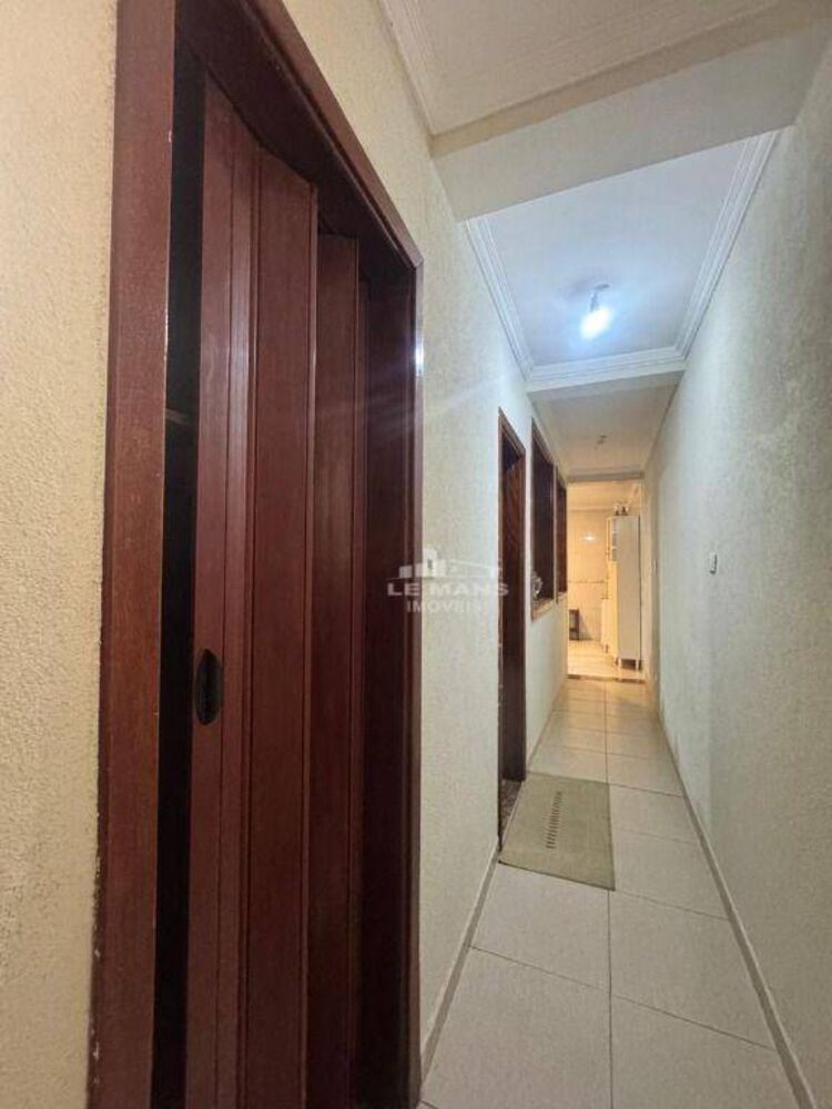 Casa, 3 quartos, 195 m² - Foto 11