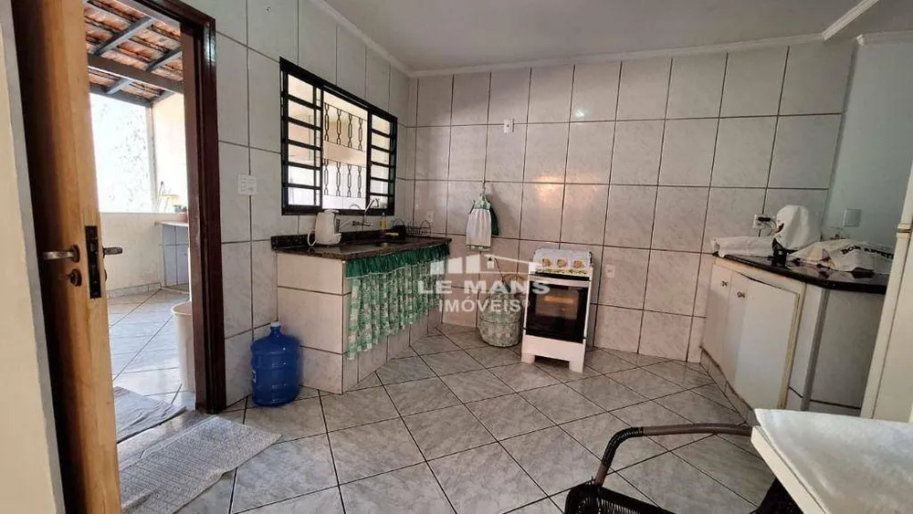 Casa, 4 quartos, 150 m² - Foto 4