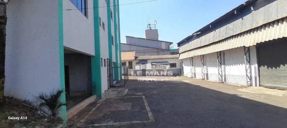 Depósito-Galpão, 800 m² - Foto 1