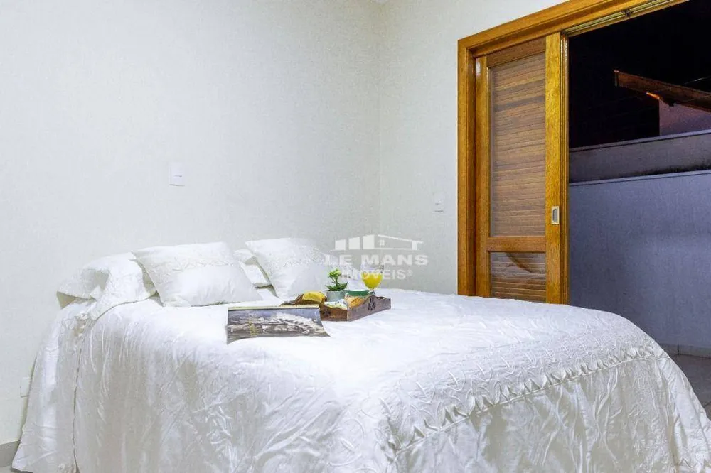 Casa, 4 quartos, 260 m² - Foto 10