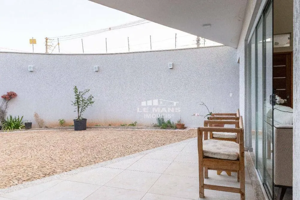 Casa, 4 quartos, 260 m² - Foto 2