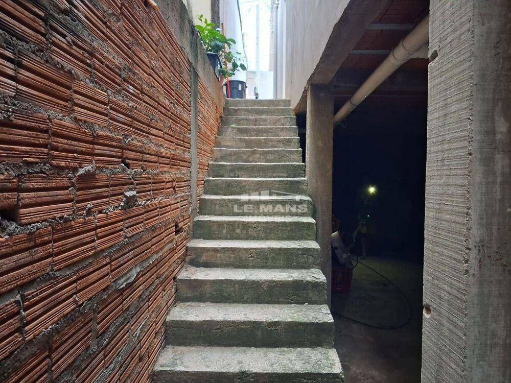 Casa à venda com 2 quartos, 65m² - Foto 7