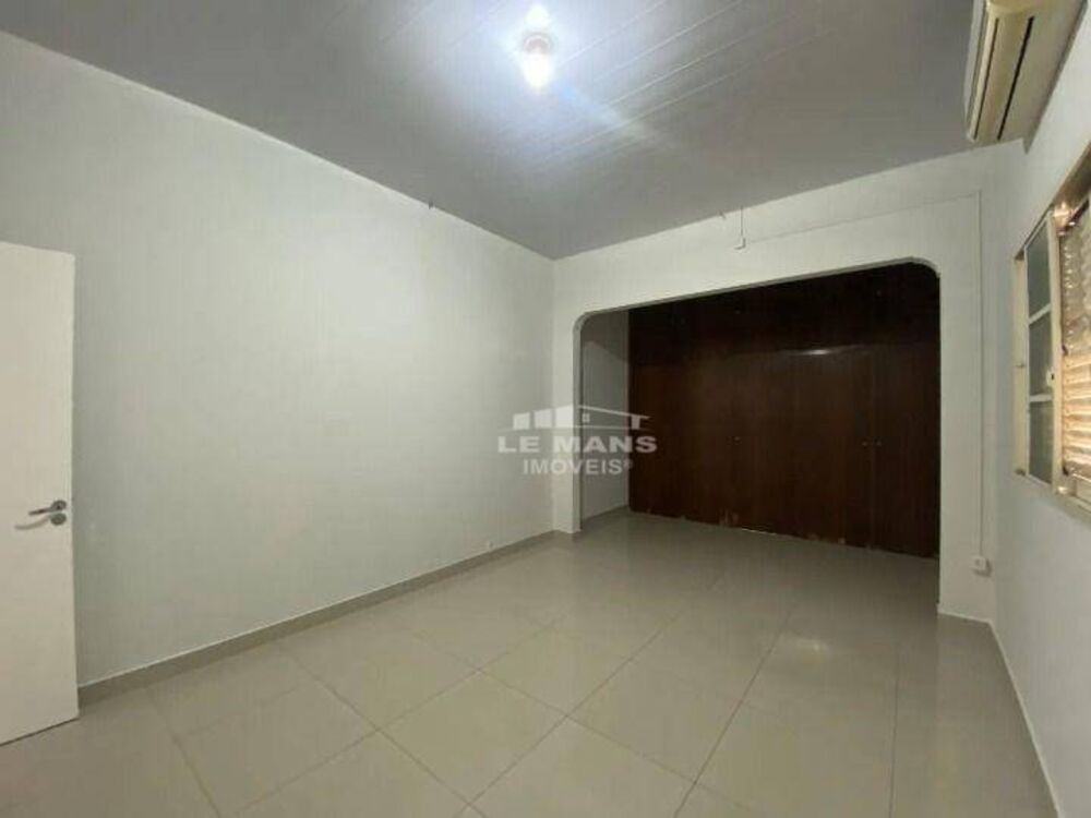 Casa para alugar com 4 quartos, 176m² - Foto 9