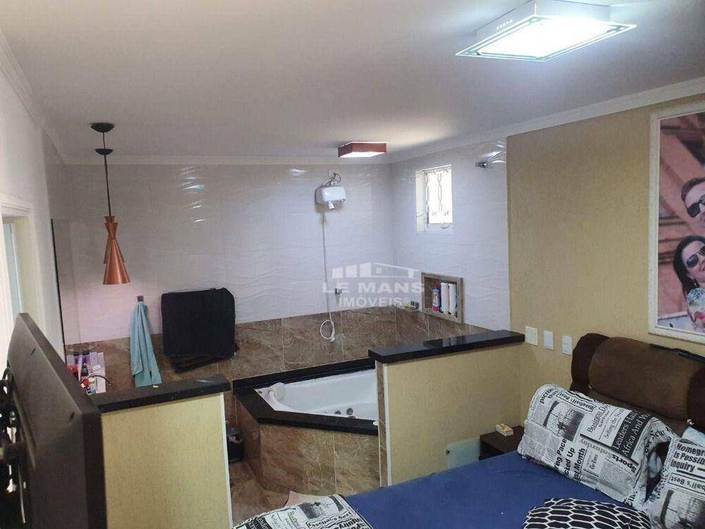 Casa, 4 quartos, 200 m² - Foto 1