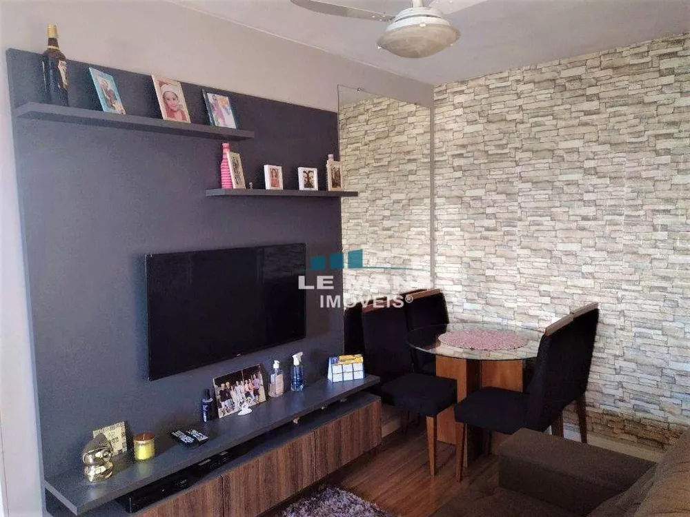 Apartamento à venda com 2 quartos, 45m² - Foto 1