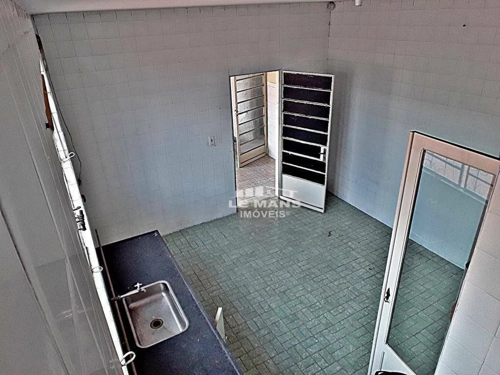 Casa, 3 quartos, 310 m² - Foto 1
