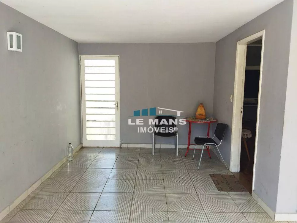 Casa à venda com 3 quartos, 120m² - Foto 3