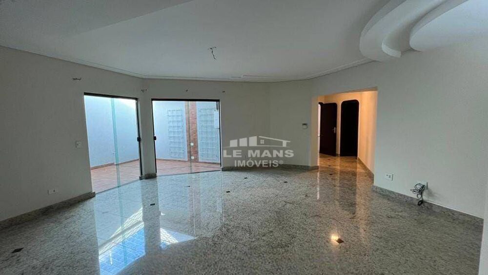 Casa à venda com 4 quartos, 414m² - Foto 5