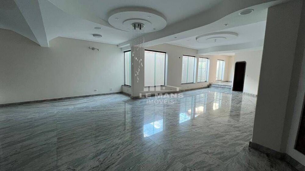 Casa à venda com 4 quartos, 414m² - Foto 1