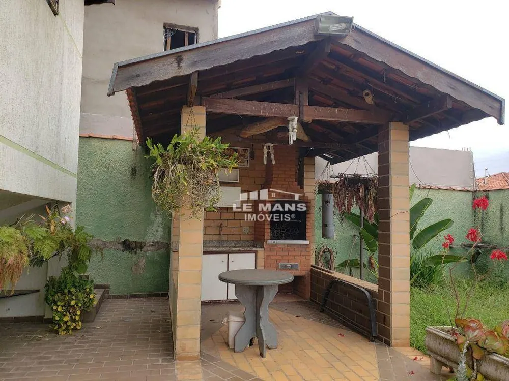 Casa, 4 quartos, 244 m² - Foto 11